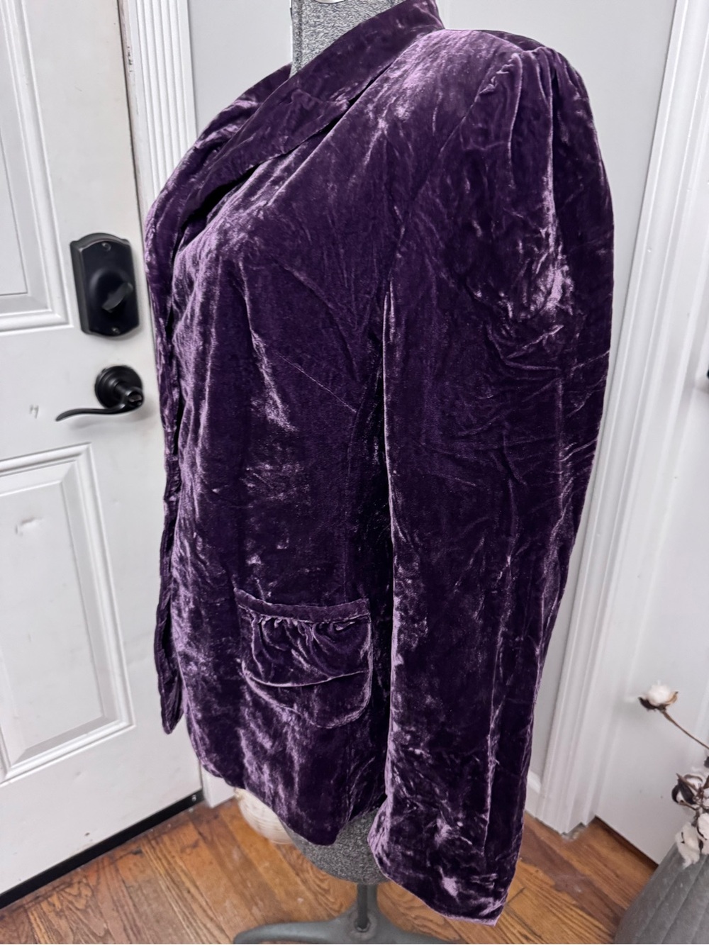 Women’s Cami Purple Crushed Velvet Blazer Jacket size 16/ XL - Picture 4 of 7